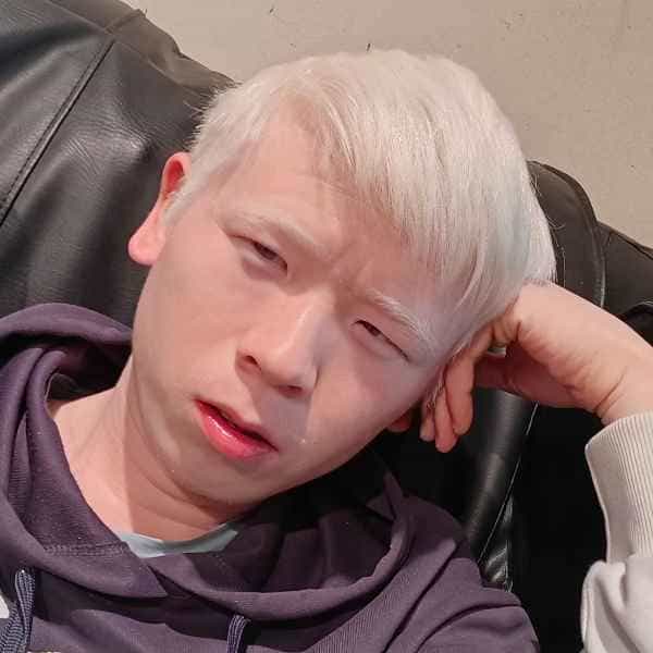 贵州31岁单身帅哥真诚找对象-广西征婚相亲网