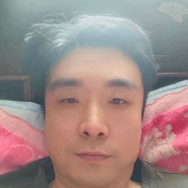 河南42岁单身帅哥真诚找对象-广西征婚相亲网