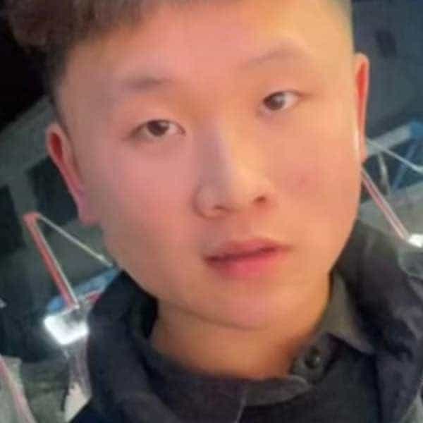 河南21岁单身帅哥真诚找对象-广西征婚相亲网
