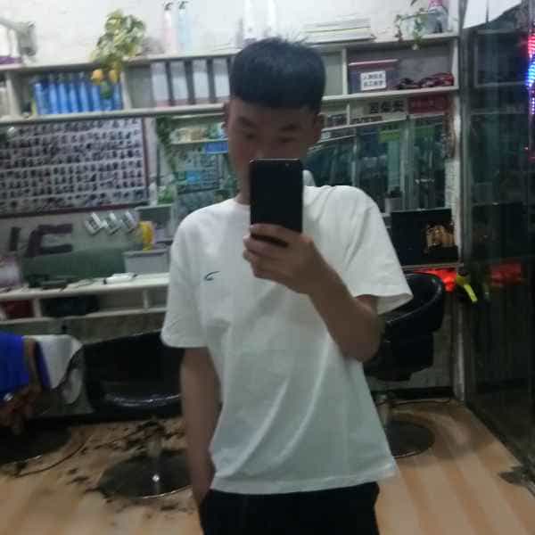 河南23岁单身帅哥真诚找对象-广西征婚相亲网