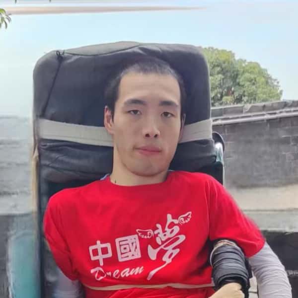 湖南30岁单身帅哥真诚找对象-广西征婚相亲网