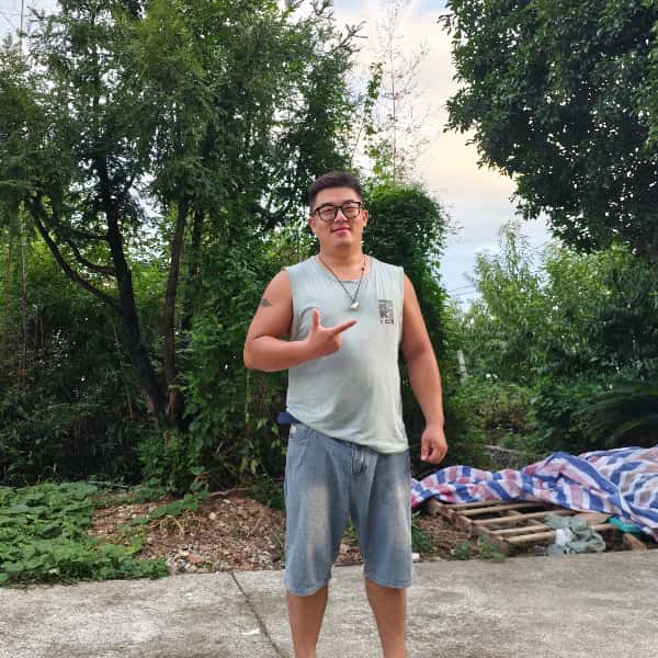 浙江31岁单身帅哥真诚找对象-广西征婚相亲网
