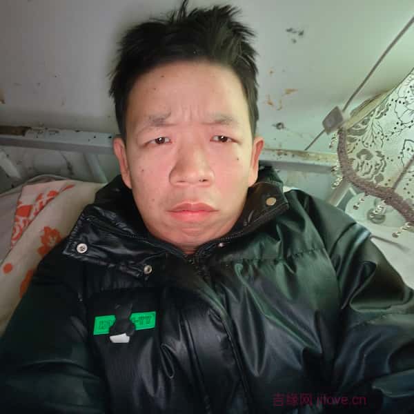 河南33岁单身帅哥真诚找对象-广西征婚相亲网