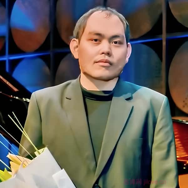 香港27岁单身帅哥真诚找对象-广西征婚相亲网