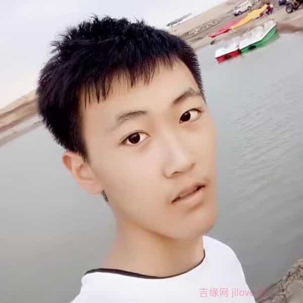 河南24岁单身帅哥真诚找对象-广西征婚相亲网