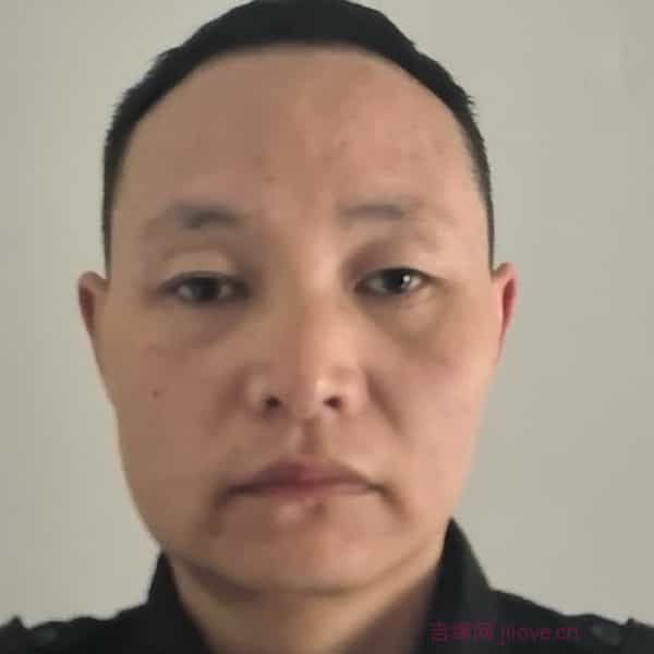 青海35岁单身帅哥真诚找对象-广西征婚相亲网